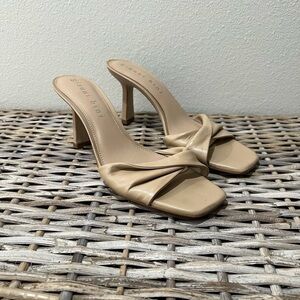 Gianni Bini Emberie Women's Tan Heeled Sandals, size 9.5, kitten heels, mules